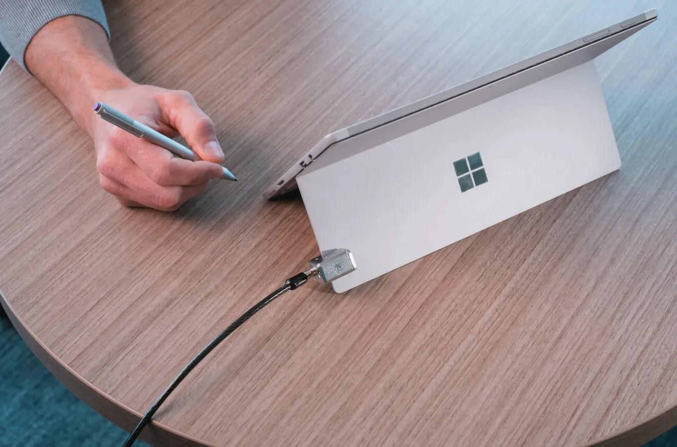 Kensington Keyed Cable Lock for Surface Pro and Surface Go - Master Keyed On Demand – TAA Cheap