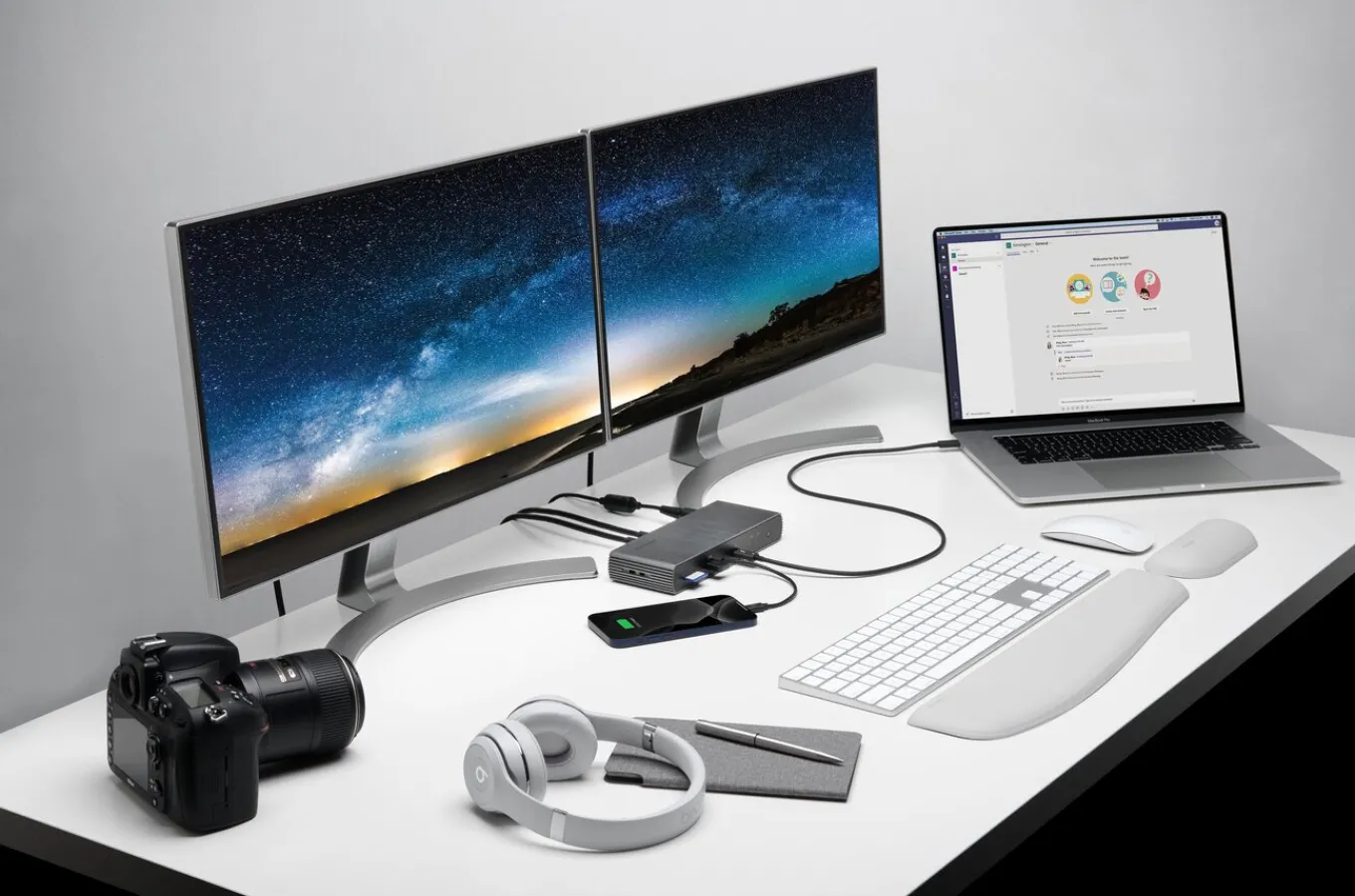 Kensington SD5780T Thunderbolt™ 4 Dual 4K/6K Docking Station with 96W PD - Windows/macOS - TAA Outlet