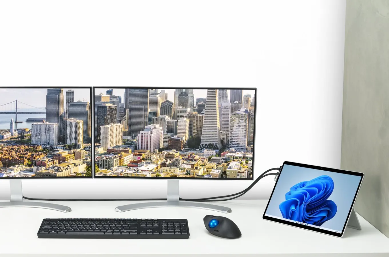 Kensington Smart Card (CAC) Reader Adapter for Surface™ Pro 9 & 10 & Copilot+ PC Surface Pro (11th Edition) with Intel Best
