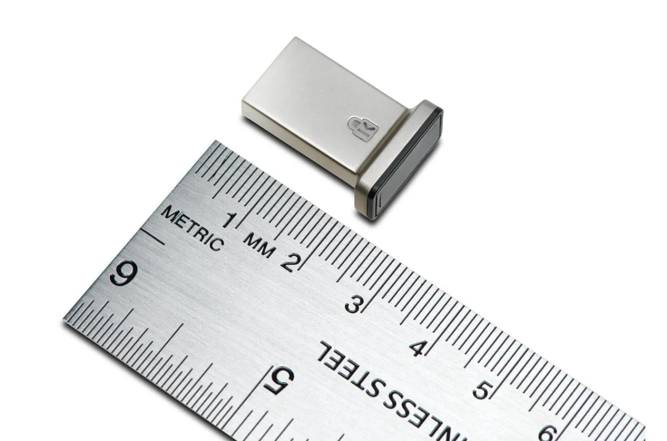 Kensington VeriMark™ IT Fingerprint Key - Windows Hello™ & Windows Hello for Business™ Store
